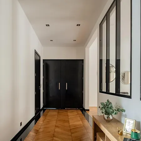 Veeve - Master Of Minimalism